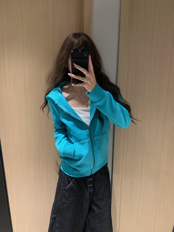 Yinlian Angel Wings Sequin Hooded Slim Fit Sweatshirt Jacket for Women Autumn Trend Zipper