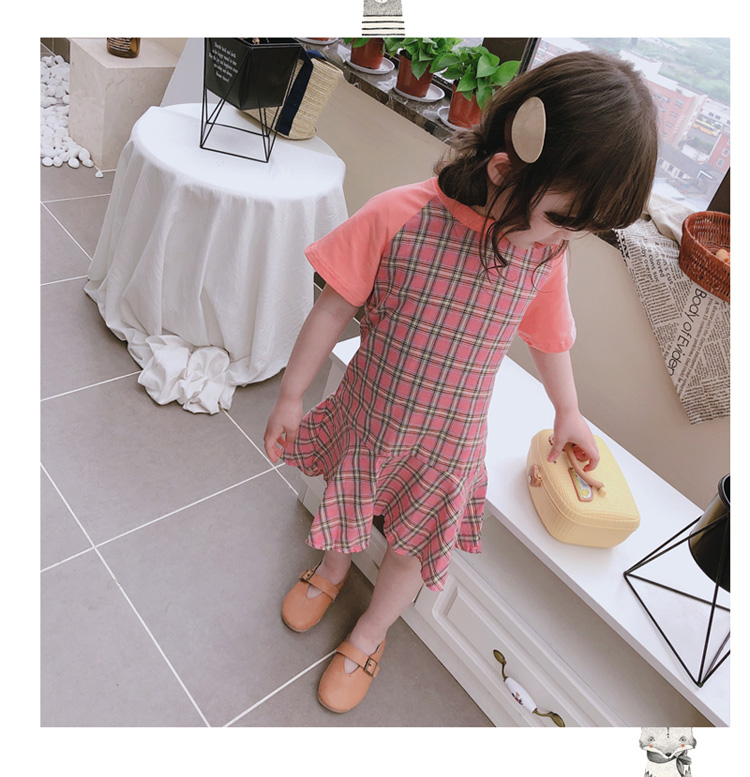 Mùa hè 2019 phong cách mới bé nhỏ ngoại quốc cánh bé gái thoải mái vòng cổ váy màu - Váy đầm công chúa cho bé gái