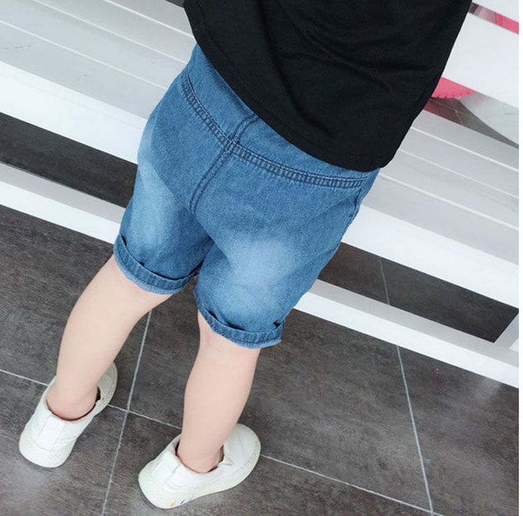 2018 vừa và nhỏ trẻ em thoải mái quần short denim mùa hè mới nam bé phim hoạt hình thời trang dễ thương quần short giản dị