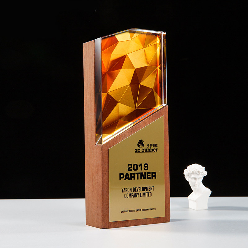 Solid Wood Trophy Custom Wooden Diamond Medal Set For Creative Lettering Franchise Agent Authorization Card Awards Souvenir