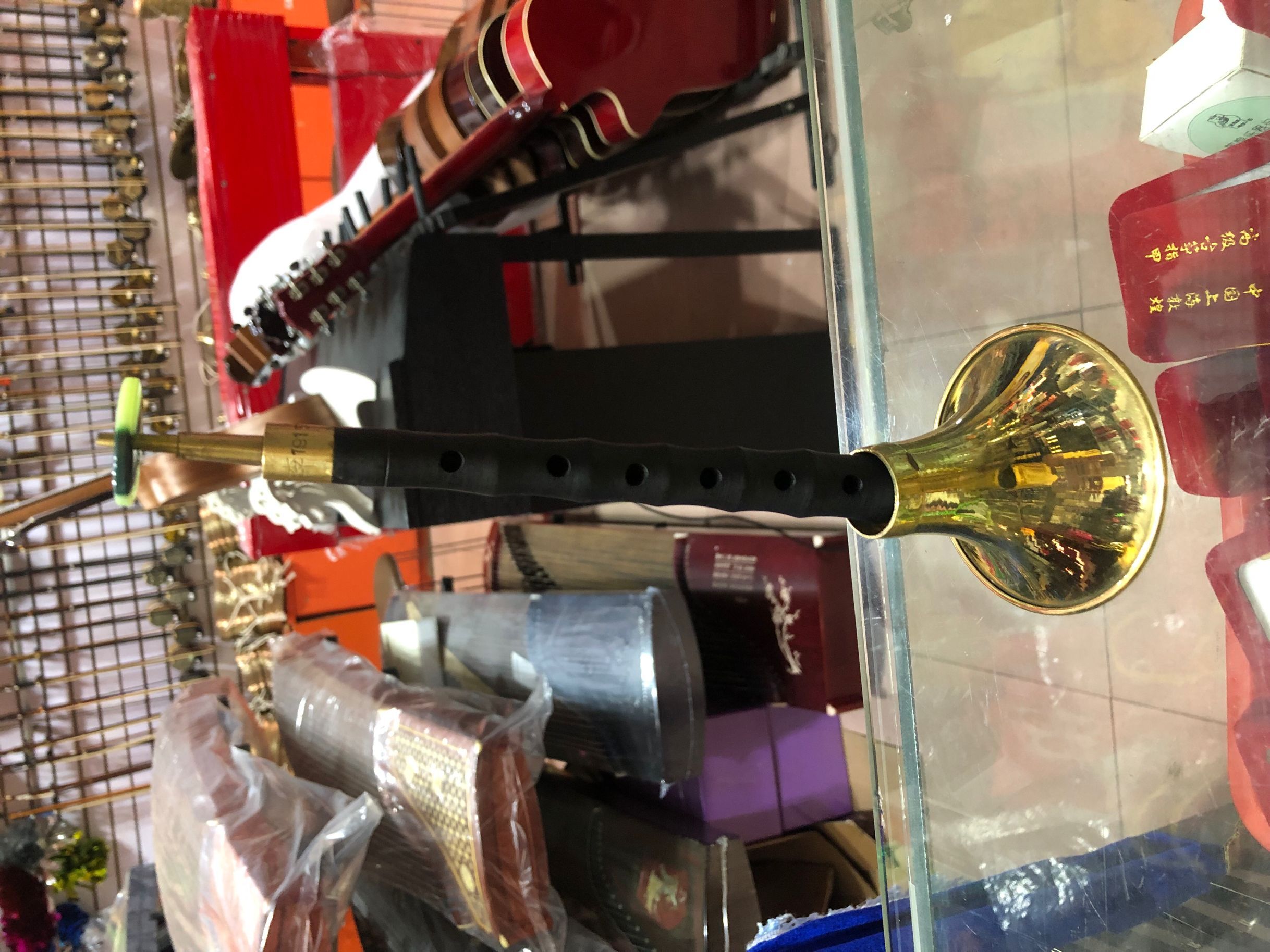 Flower drum, Likhong refined black sandal and small trumpet trumpet