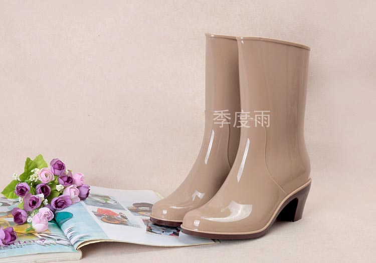 Giày cao cổ thời trang phổ biến ủng đi mưa nữ giày cao gót chống trượt ủng ủng mưa mùa xuân và hè thu đông có thể thêm cashmere để giữ ấm cho người lớn dép nhựa chống nước