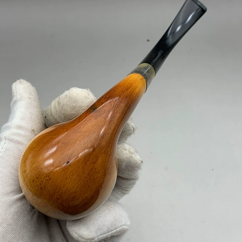 Ведро свинарного дыма второй -ручные морстеры в Австрии.