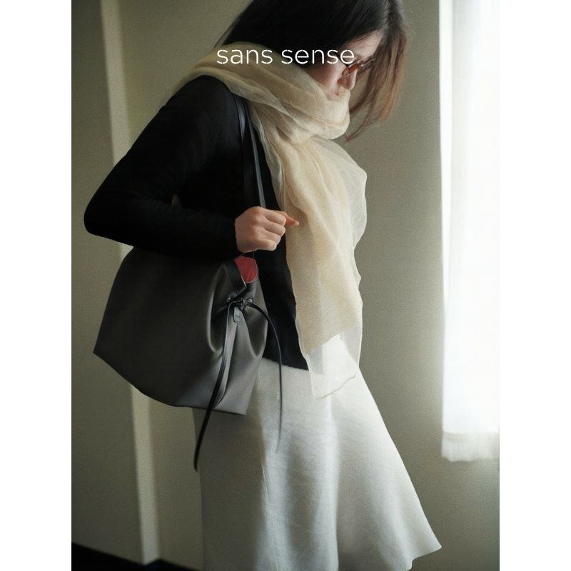 「Su Ying」Ultra-Light Large Tote! 500D Taiwanese Original Satin Nylon Fabric with First-Layer Cowhide Leather 「Su Ying」Ultra-Light Large Tote! 500D Taiwanese Original Satin Nylon Fabric with First-Layer Cowhide Leather