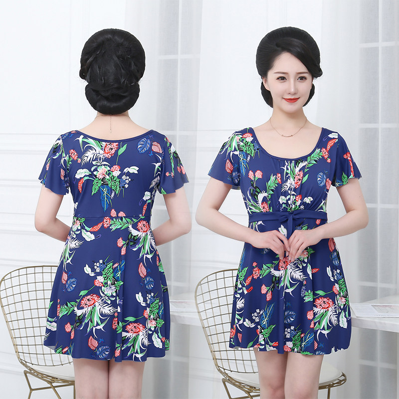 Mid-age swimsuit women's two style large size hot springs Fat mm loose Sexy conservative dress style Conspicuic Slim mom Covered Belly