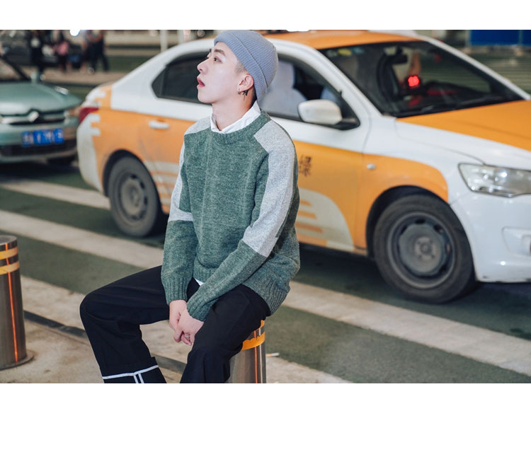 Winter Vintage Tay áo Colorblock Áo len Xu hướng nam Cổ tròn Áo len dệt kim thông thường Áo len mỏng Hàn Quốc quần áo nam đẹp