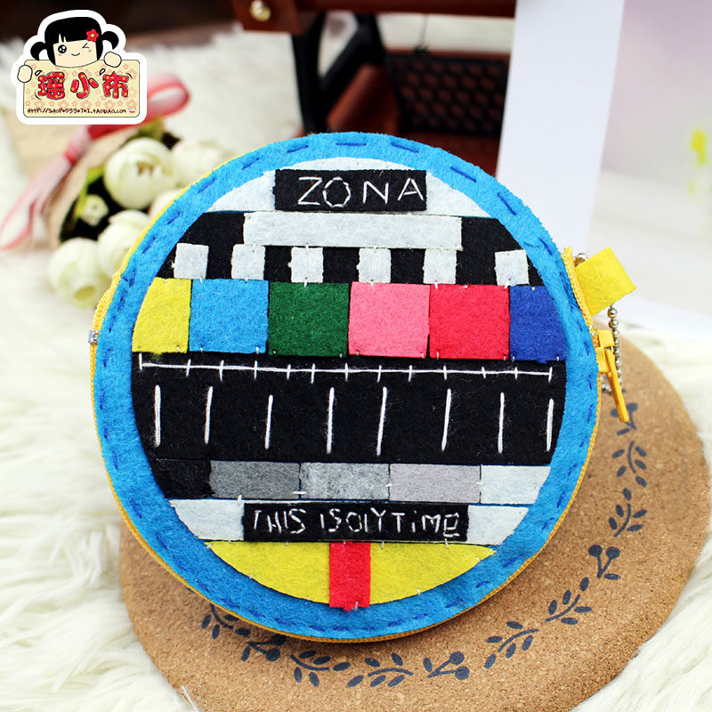 Tragically Tuesdays Zero wallet hands-on to make nostalgic round bag unwoven fabric handmade cloth art diy material bag