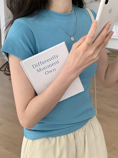 Temperament slim, soft and simple solid color round neck short sleeve 2025 summer wear ins style pure cotton inner T-shirt women's bottoming shirt