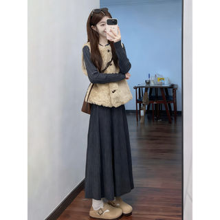 French-Style High-Waisted A-Line Pleated Skirt for Women, Autumn and Winter Woolen, Slimming and Drapey Long Skirt for Work