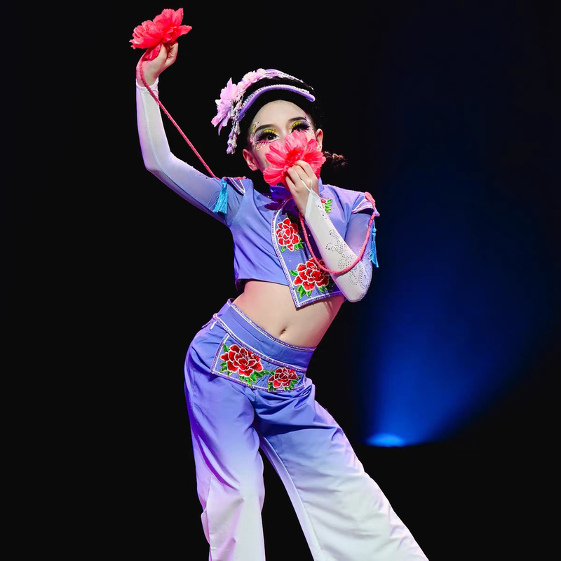 New Style Qiang Ethnic Shoulder Bell Dance Costume for Women's Solo Performance, Performance Attire for Ethnic Dance Exams