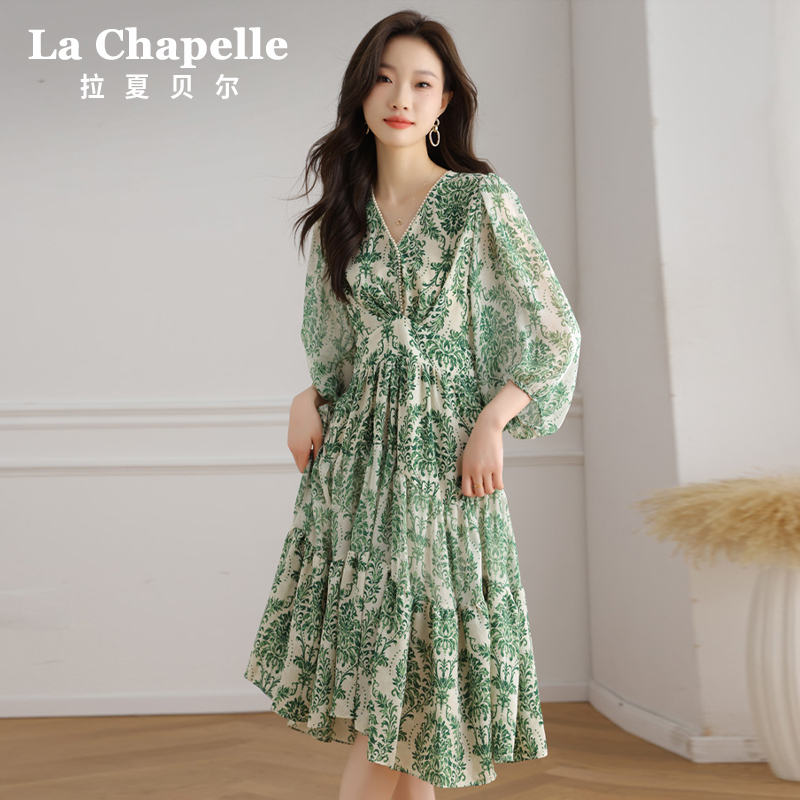 La Chapelle Green Floral Chiffon Dress Women's Summer Beach Dress Plus Size High Waist Slimming V-Neck Mid-Length Dress