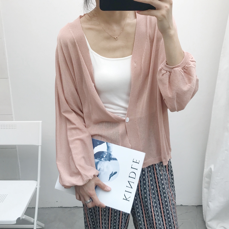 Pico đèn lồng tay áo khí băng lụa đan màu rắn V-Cổ nữ mùa hè mới dài tay cardigan áo sơ mi quần áo chống nắng điều hòa không khí áo sơ mi áo khoác len nữ dày