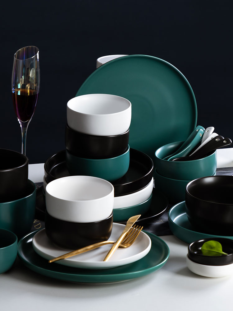 Net red ins creative couple bowls and dishes set ceramic bowls and plates personality tableware combination Nordic set of bowls and chopsticks 2 people home