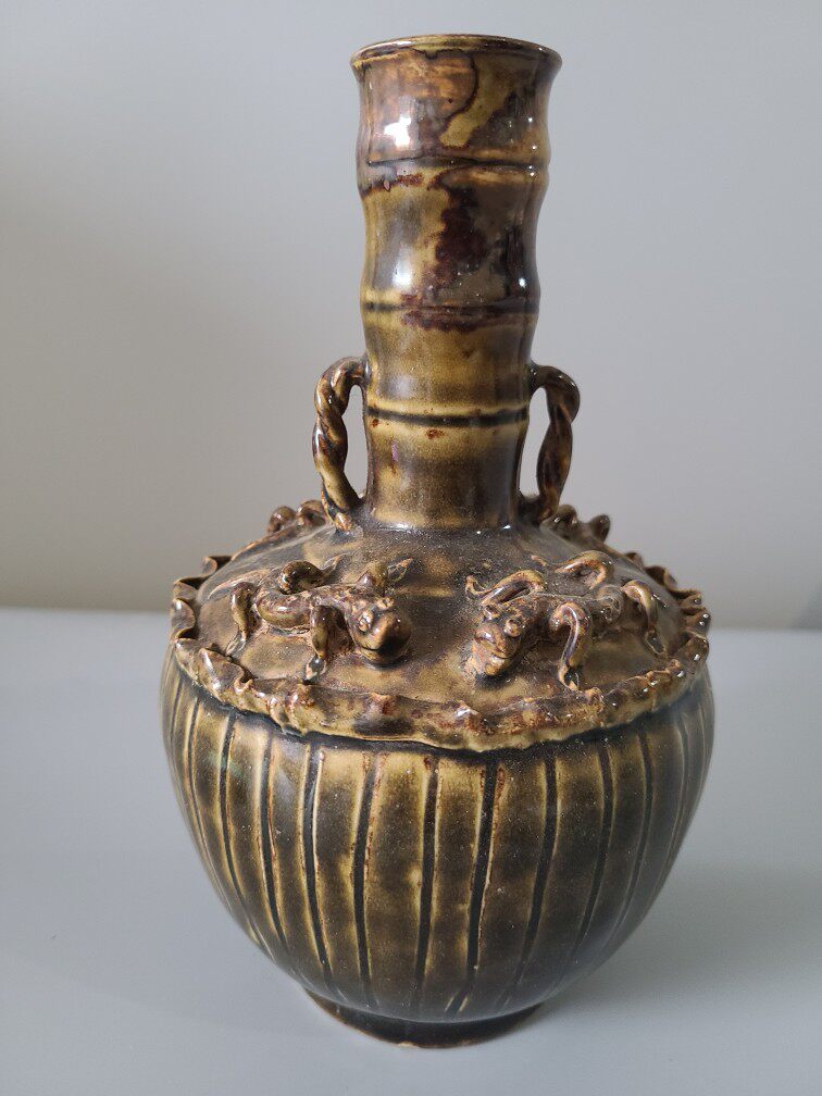 Antique collection Qing Dynasty all glazed old porcelain vase Vase Enjoy with embossed pattern 
