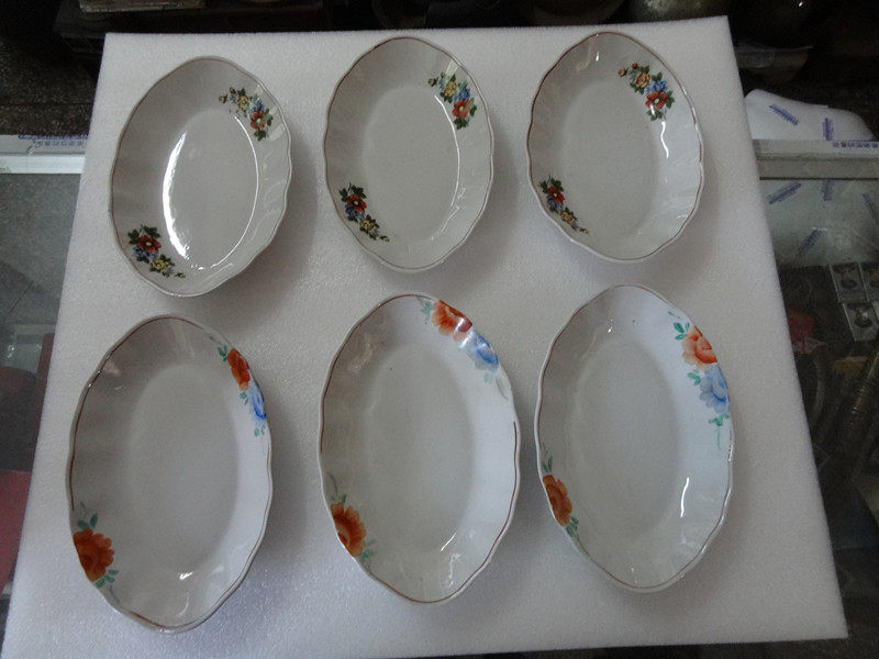 Antique collection boutique North Korea Goryeo old porcelain plate Folk products 6 with bottom 