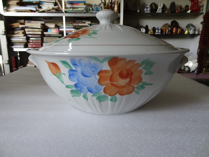 Antique collection boutique North Korea Goryeo pattern old porcelain Gay basin folk goods with underfoot 