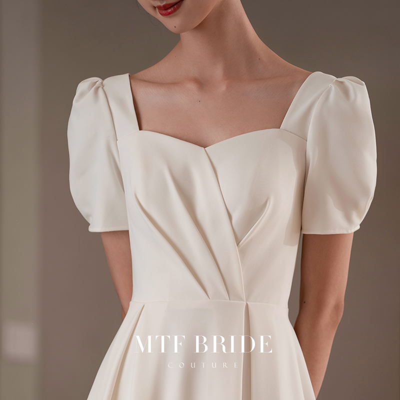 满庭芳 Simple satin irregular fresh dress