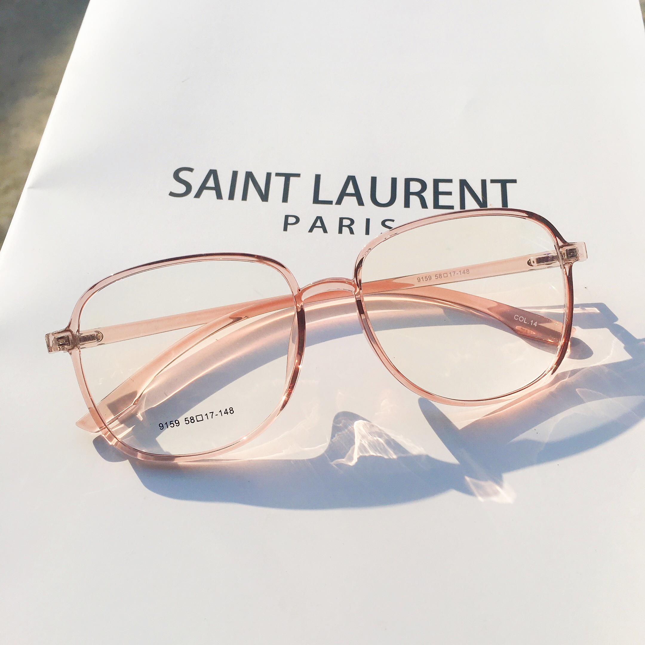 Ultra light large face Nearsightedness Glasses tr90 Wide Face Retro Ultra-wide Male flat light Fat face Thin Retro Woman Transparent 