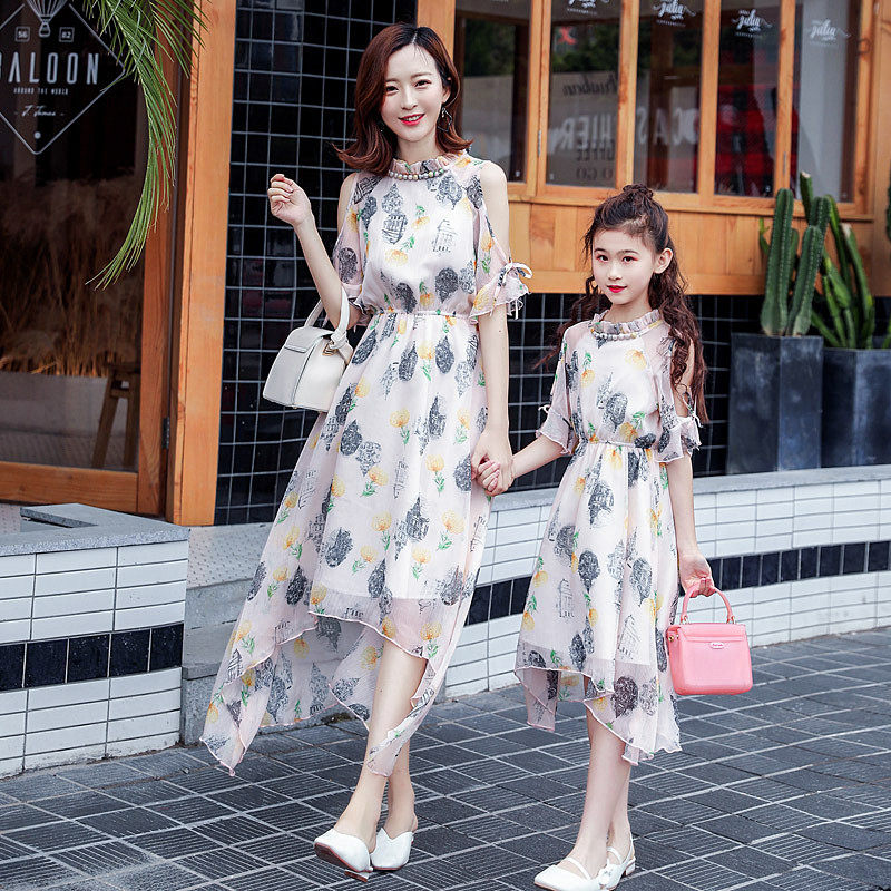Net Red Kiss Dress Summer Dress 2022 New Boomer Female Dress Broken Flowers Snow Spinning Shoulder Long Skirt Princess Even Body Dress Foreign Pie