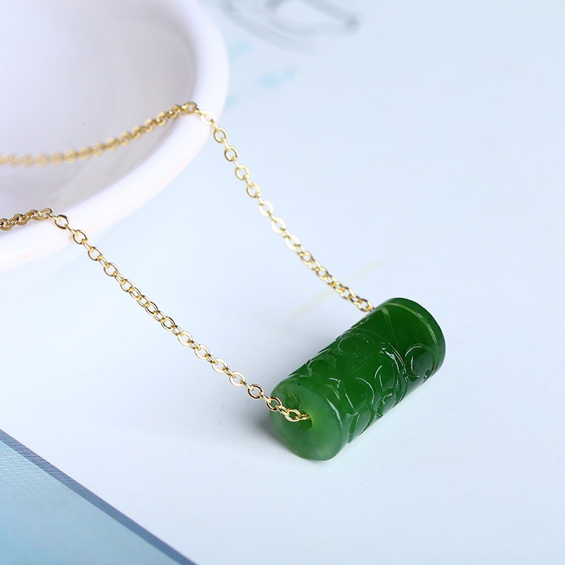 Natural Russian Hetian jade jasper back grain barrel bead pendant collarbone chain Passepartout necklace