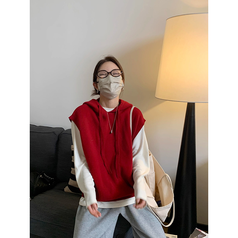 Counter Hot Item Clearance Christmas and New Year Red Hooded Sleeveless Sweater Vest Autumn and Winter Wool Knitted Vest