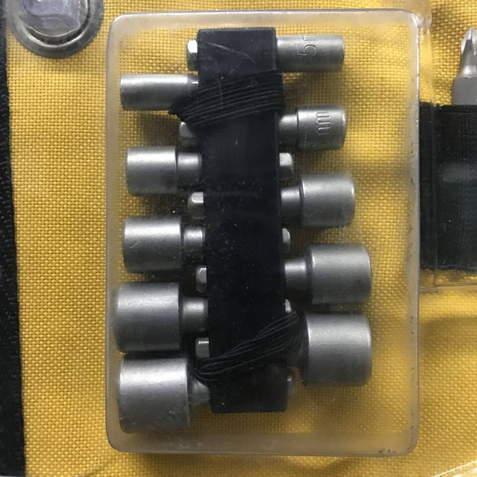 Отвёртка ударная 正品得伟dt7981  98件布包 木材 金属砖墙 钻头批头 套筒组套 Dewalt