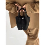 Xiaorui Liangbag/Высококачественная версия, Lychee Pattern Мягкая кожаная овощная корзина Сумка сумка женская сумка 2025 Новая сумка ведра