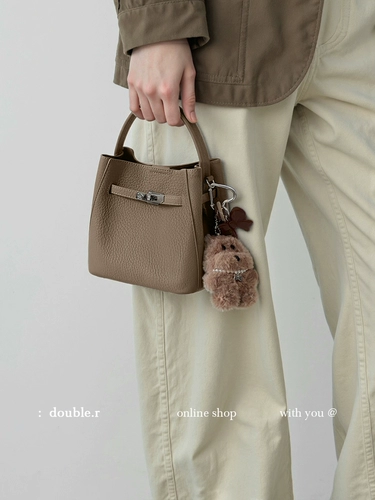 Оригинальный ·Бесплатный кулон [Официальная мгновенная скидка] Красивая сумка Xiao Rui Элегантная сумка-ведро с корзиной для овощей Echo 2025, новый стиль