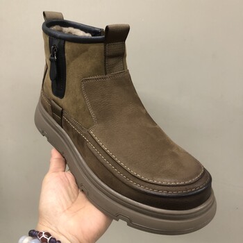 New winter thick-soled fashionable men's boots raw leather and wool