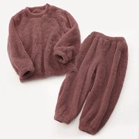 Темно-красный