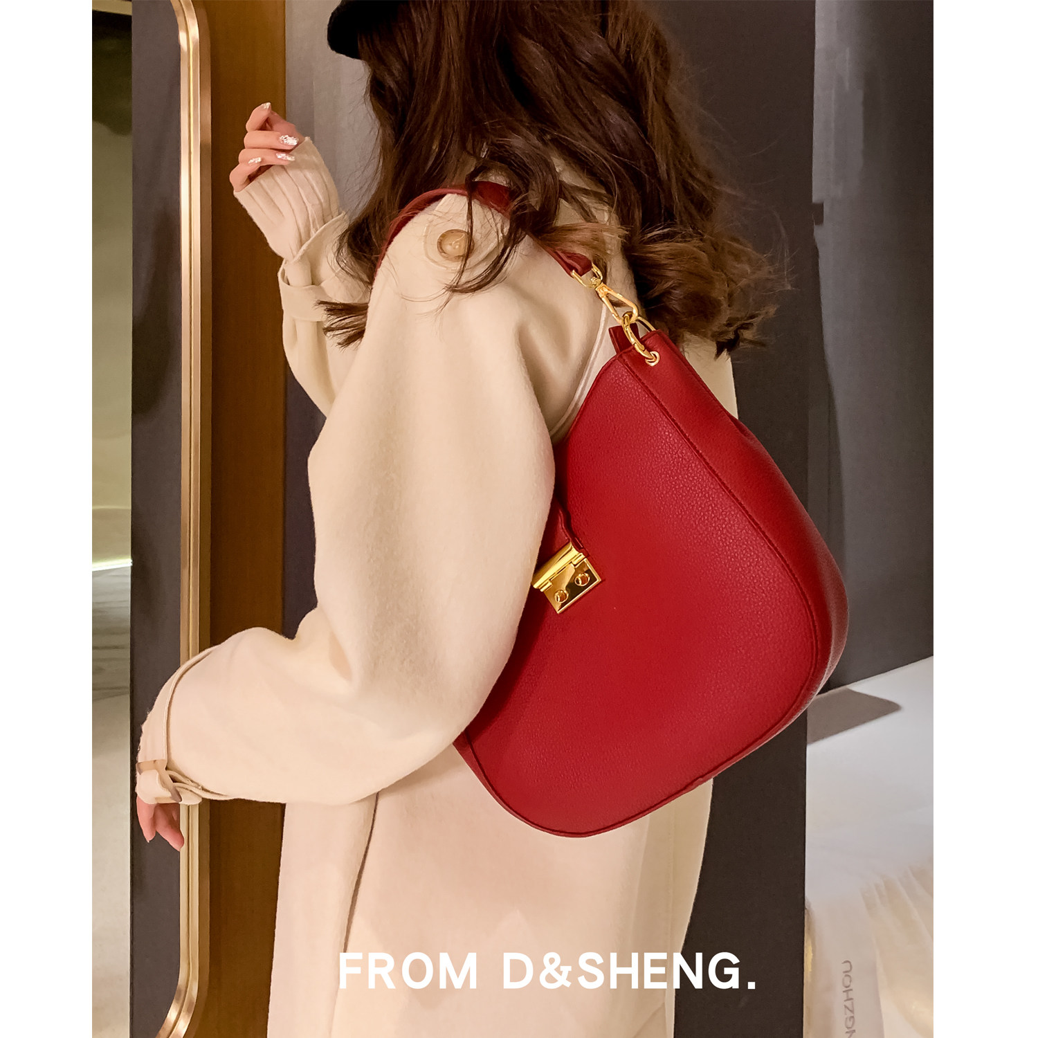 East Win Red Large Capacity Bucket Bag Pack Women 2022 New Fashion 100 Hitch Satchel Shoulder Carry-on and Handbag Wedding