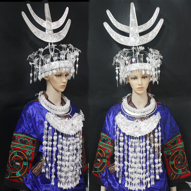 Sanluo Aquatic Culture and Dong People Wear Silver Jewelry Collars and Silver Hats/Dance Performance Wear Silver Jewelry Hat and Collar Sets Sanluo Aquatic Culture and Dong People Wear Silver Jewelry Collars and Silver Hats/Dance Performance Wear Silver Jewelry Hat and Collar Sets