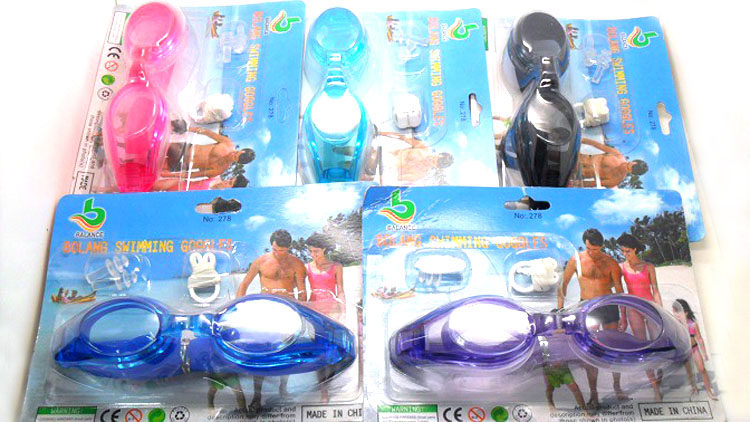 Sealed goggles adult men's and women's HD diving goggles children's flat swimming goggles set with earplugs nose clip