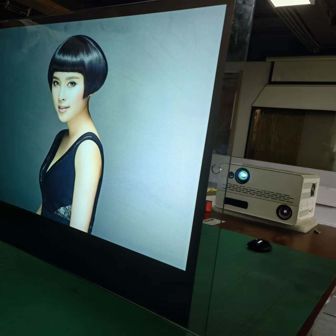 South Korea imported holographic film 3D holographic projection film transparent film interactive double-sided phantom imaging film window rear projection film