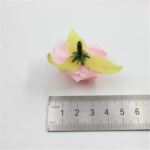 Симуляция шелк маленький розовый цветок цветы