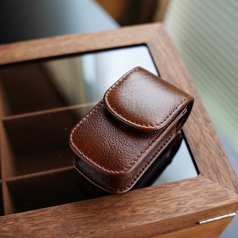 Genuine Leather Eyeglass Case for Men, Foldable Storage Box, Can Be Worn on the Waist, Can Hold Reading Glasses, Can Be Attached to a Belt, Portable Genuine Leather Eyeglass Case for Men, Foldable Storage Box, Can Be Worn on the Waist, Can Hold Reading Glasses, Can Be Attached to a Belt, Portable