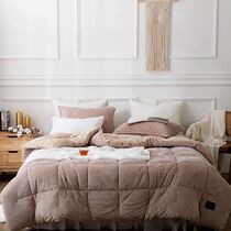 South Korea imported camel-colored snowflake particle-derived quilt bedding 4-piece quilt winter bedding kit short plush