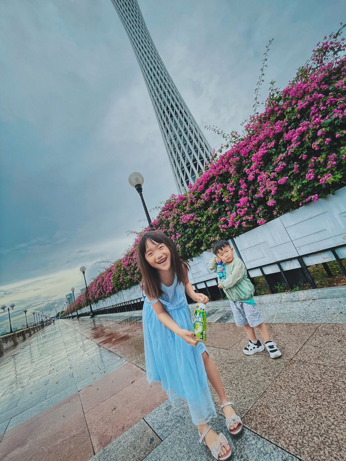 Pen bag good quality good quality good brand lovely beautiful