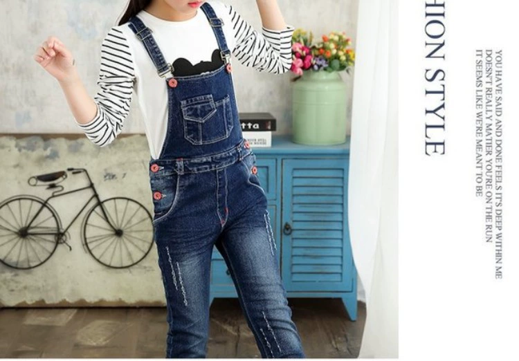 Cô gái denim bib 2018 mới mùa thu trẻ em quần denim đại dương cậu bé lớn mùa xuân và mùa thu quần bé gái quần jean bé trai xuân hè