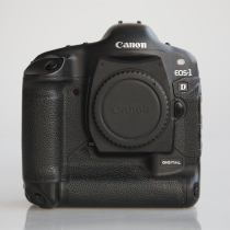 Canon 1D classic CCD imaging SLR camera APS-H frame old 1D used