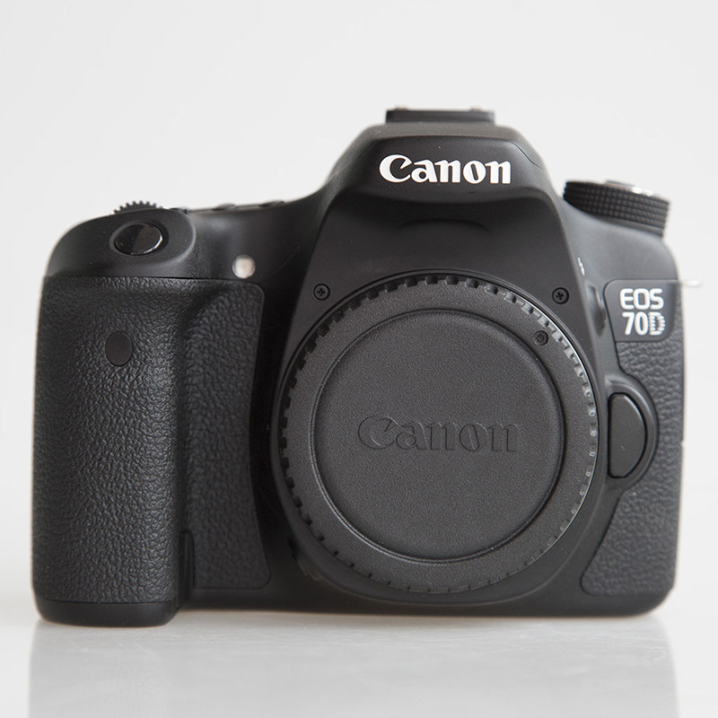 Canon Canon 80D 70D 60D 50D 40D 30D 20D 10D mid-range monocular camera used