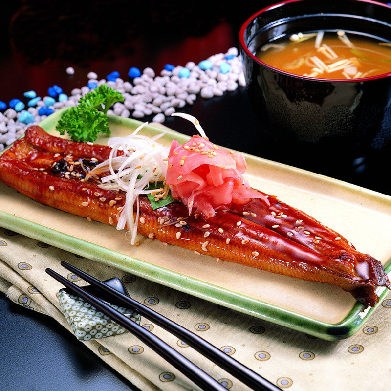 Japanese fur eel 180 g busha barbecue eel sushi material mesh red roasted eel rice heating cuisine