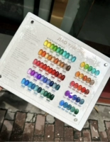 В набор из 25 цветов мягкого конфетного джема входит цветовая палитра.