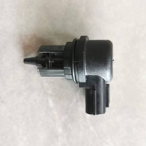 Suitable for Suzuki pedal UU125T idle speed motor UY125T throttle valve idle speed control valve stepper motor
