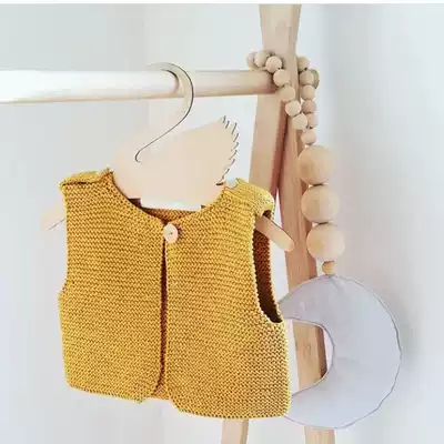 ins Nordic style children solid wood Swan hanger half color hanger children's clothing store children's room decoration