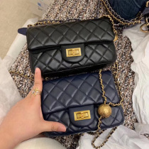 2020 new fashion leather womens bag small fragrant wind Lingge chain bag gold ball square fat man shoulder messenger mini bag