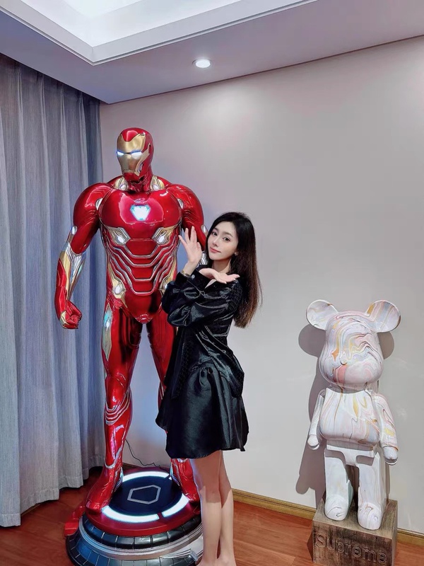 Marvel 1:1 Scale Iron Man Mark 50 Statue with Light, Mk50 Living Room Company Store Floor Display Gift Marvel 1:1 Scale Iron Man Mark 50 Statue with Light, Mk50 Living Room Company Store Floor Display Gift