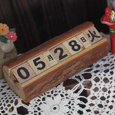 Retro photography props solid wood children shooting imitation wooden desk calendar small ornaments photo still life products baby clothing accessories