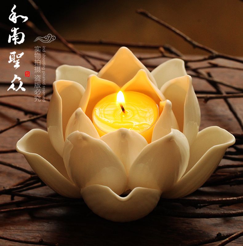 Home Scented Lavender Candle Lamp White Porcelain Lotus Candle Holder ceramic Buddha Hall for Buddhist Guanyin Crisp Oil Lamp Holder Lotus Lamp