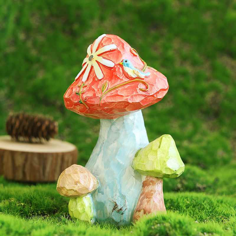 Pastoral simulation of painted mushroom wine cabinet living room decoration villa garden garden lawn landscape small fixture
